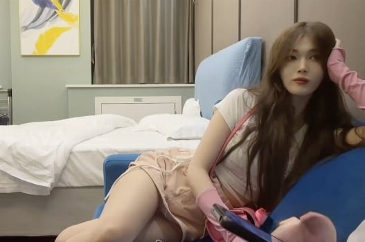 Gái xinh hở bạo lẫn kỹ năng chuyên môn tận cùng chắc chắn