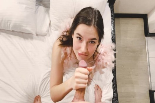 Nàng chị thích học lại thích chịch